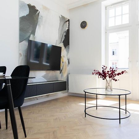 Апартаменты Apartament Old Town Premium Z Balkonem Клодзко Экстерьер фото