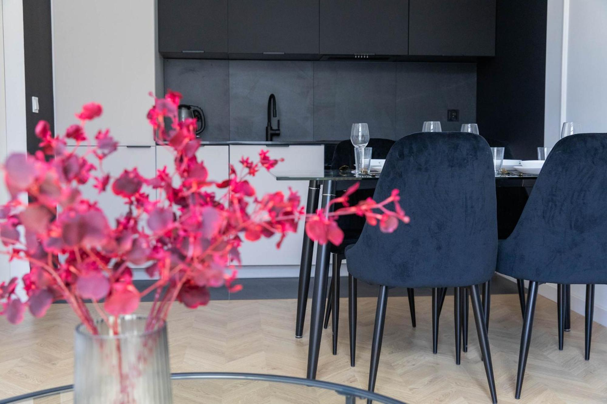 Апартаменты Apartament Old Town Premium Z Balkonem Клодзко Экстерьер фото